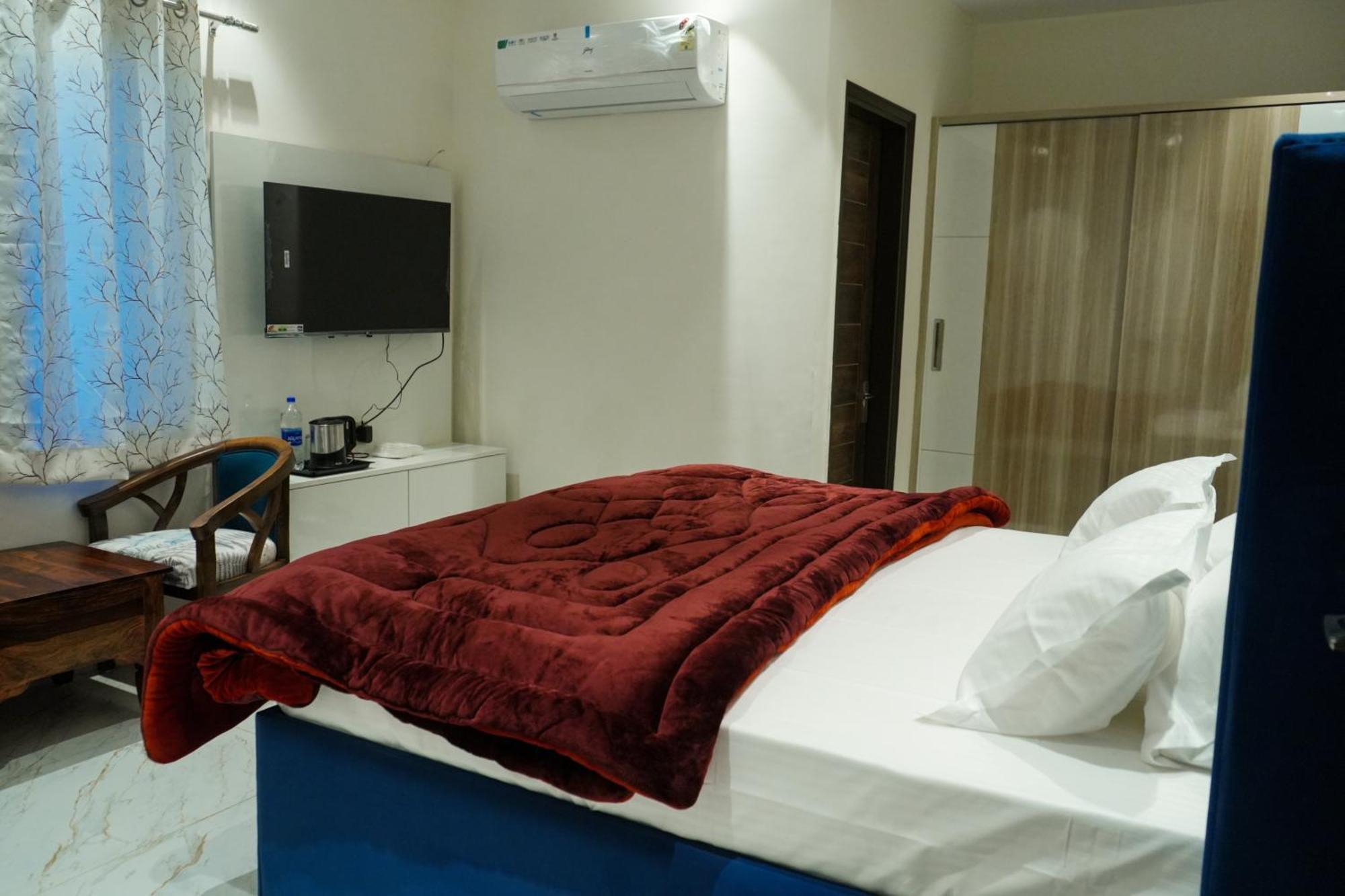 Hotel Katani Inn Kharar Exterior photo
