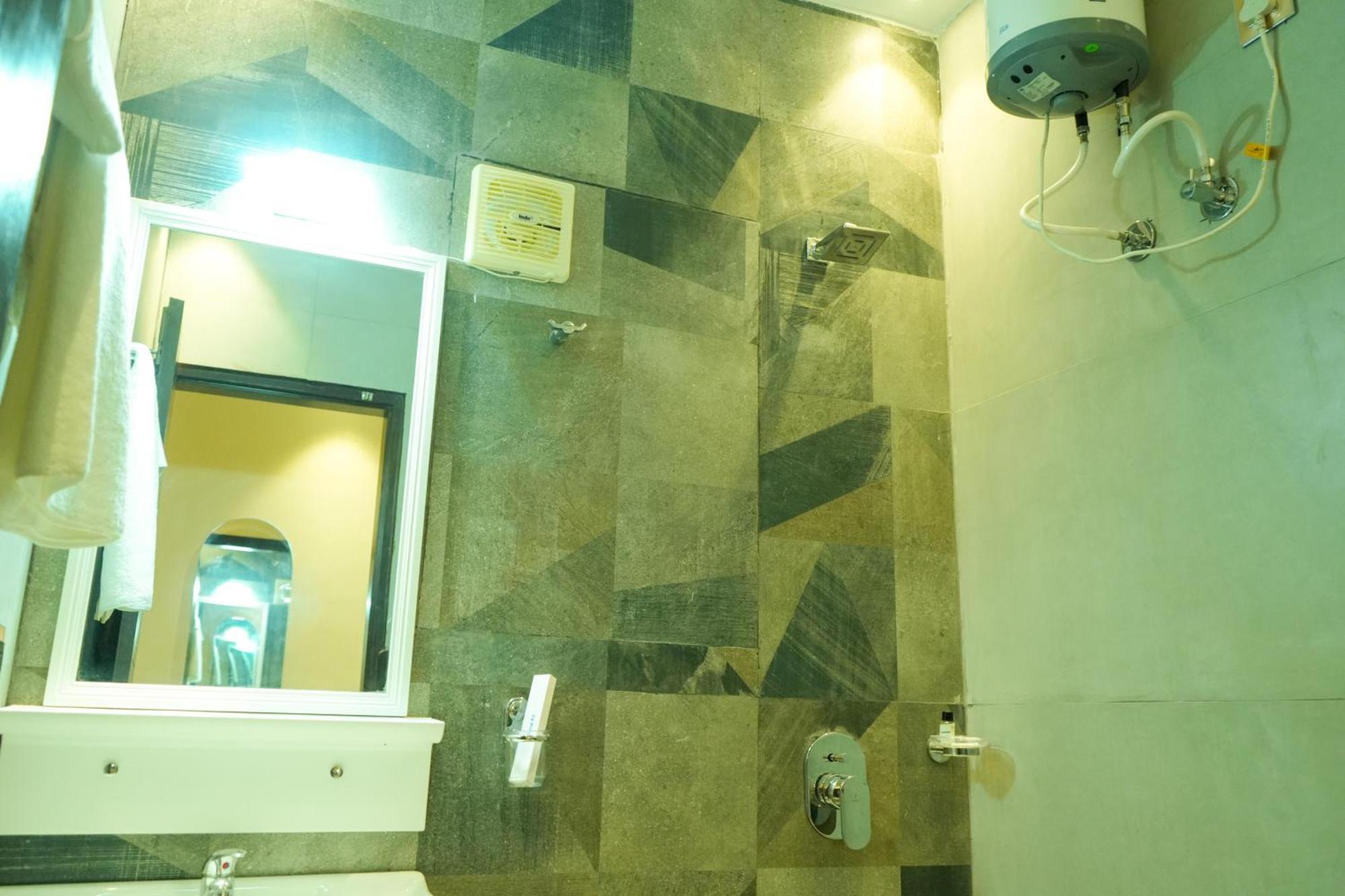 Hotel Katani Inn Kharar Exterior photo