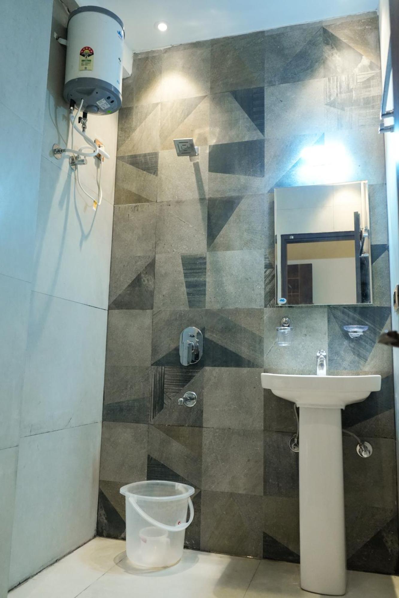 Hotel Katani Inn Kharar Exterior photo